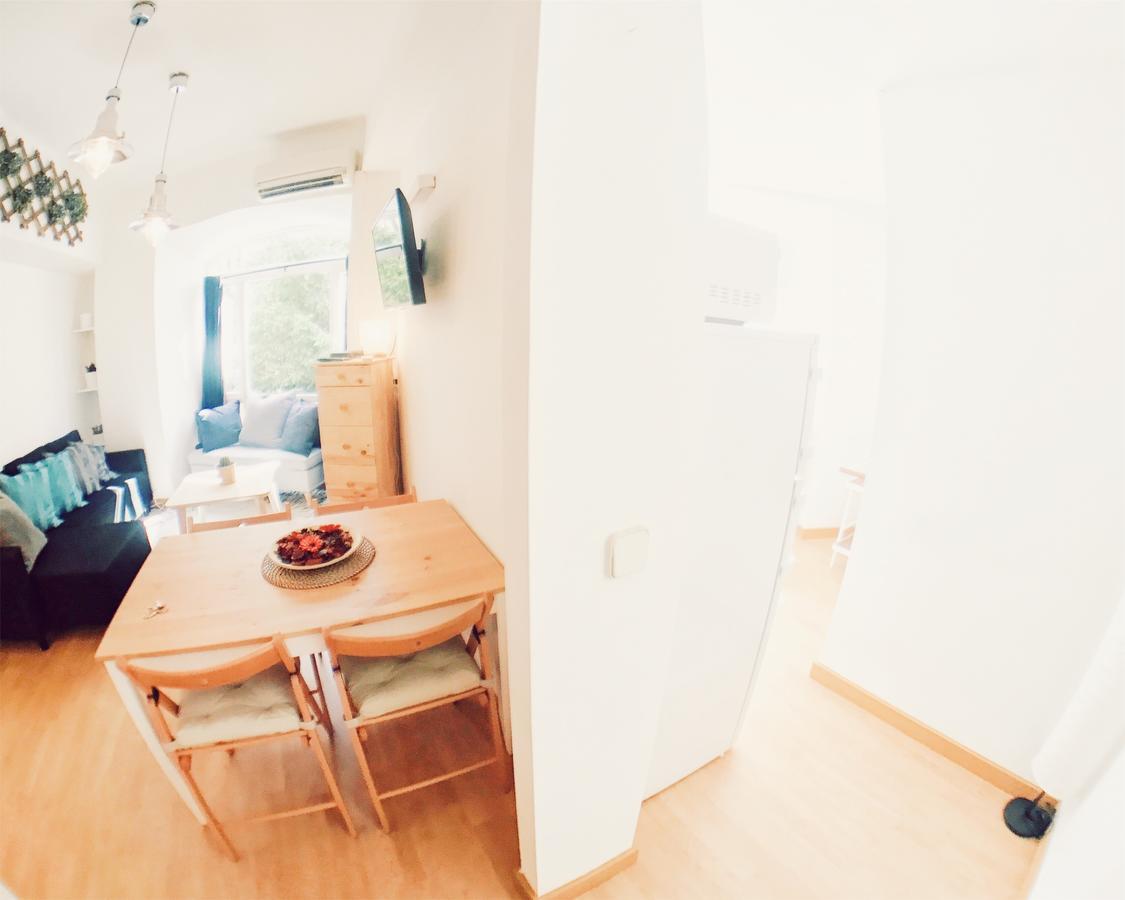 Lollipop Flats City Centre Deluxe Suite มาดริด ภายนอก รูปภาพ