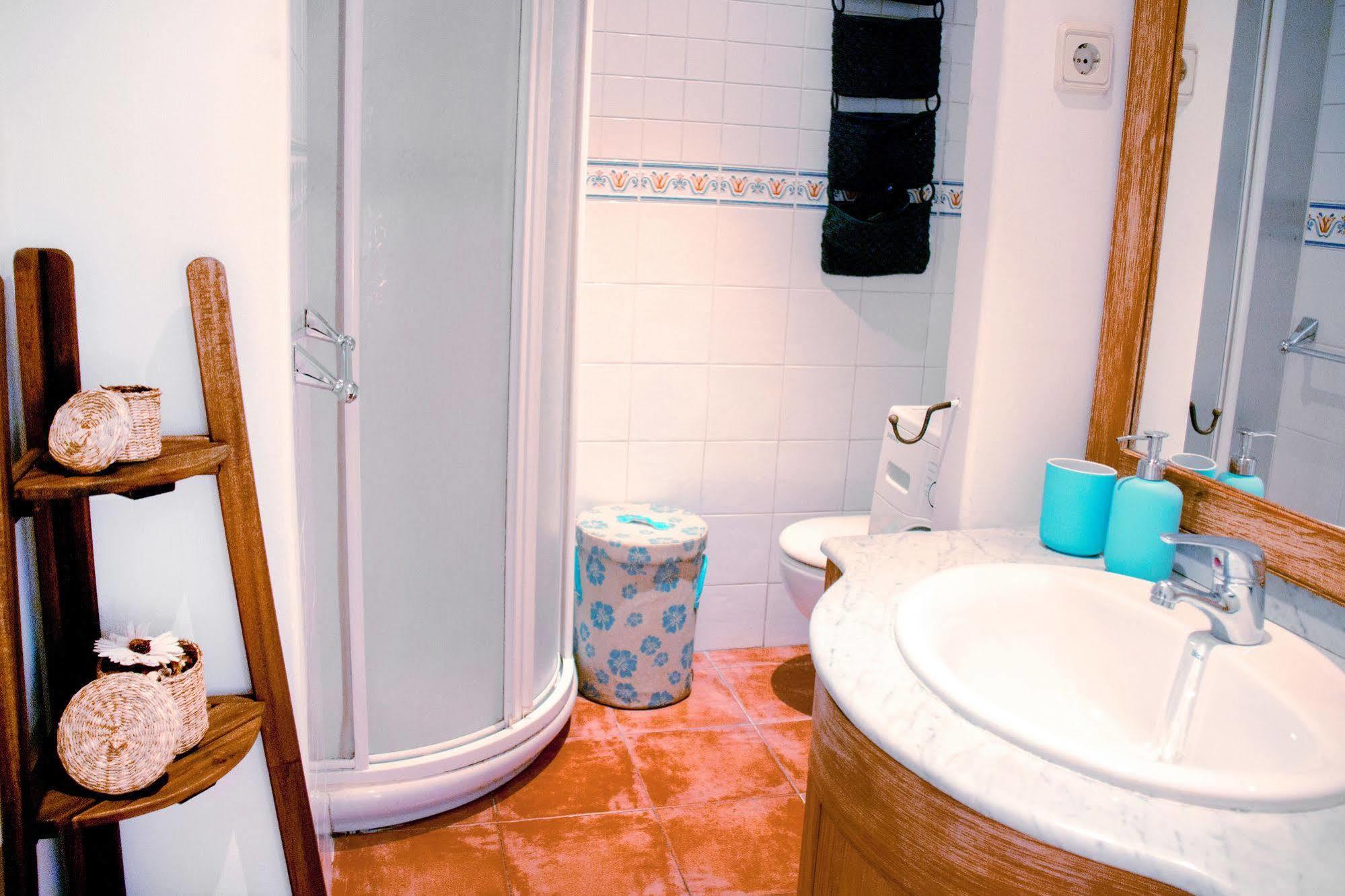 Lollipop Flats City Centre Deluxe Suite มาดริด ภายนอก รูปภาพ